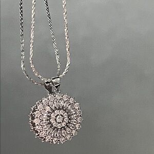 Elegant Silver Pendant Necklace